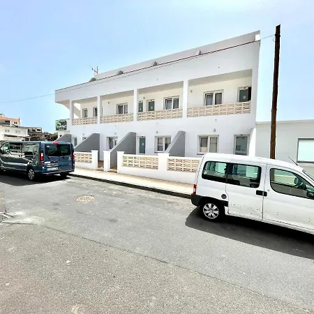Apartamento De 1 Dormitorio Frente Al Mar En *
